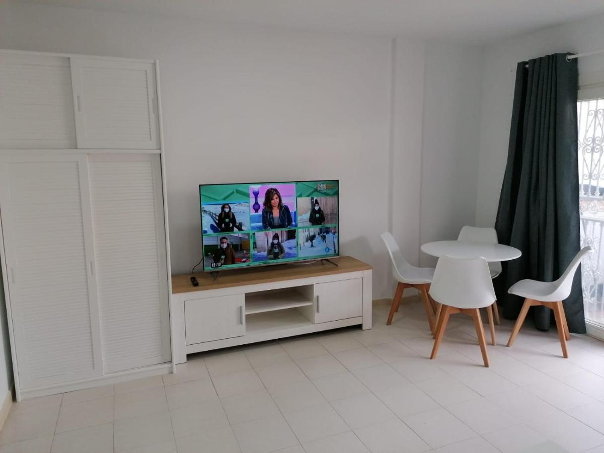 Avenida Deluxe 坎德拉里亚 外观 照片